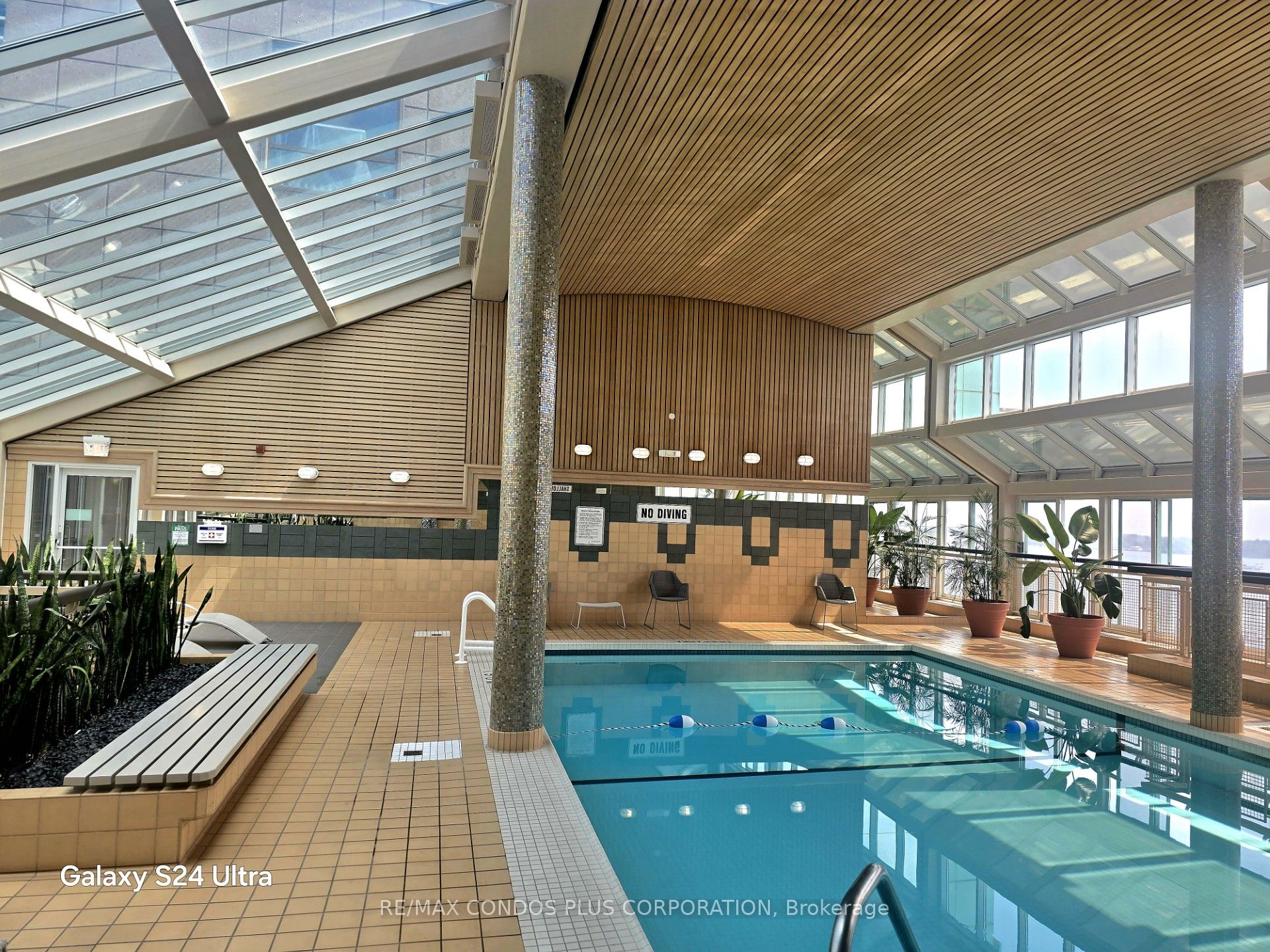 211 Queens Quay W 1013 Property Photo 33