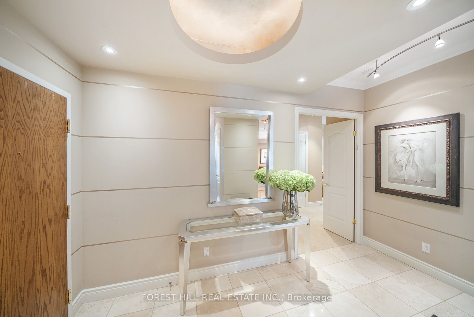 #221 - 11 William Carson Crescent Property Photo 3