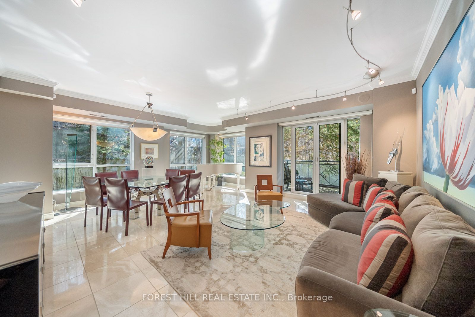 #221 - 11 William Carson Crescent Property Photo 19