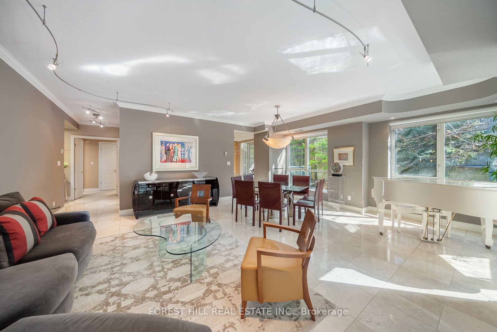 #221 - 11 William Carson Crescent Property Photo 20