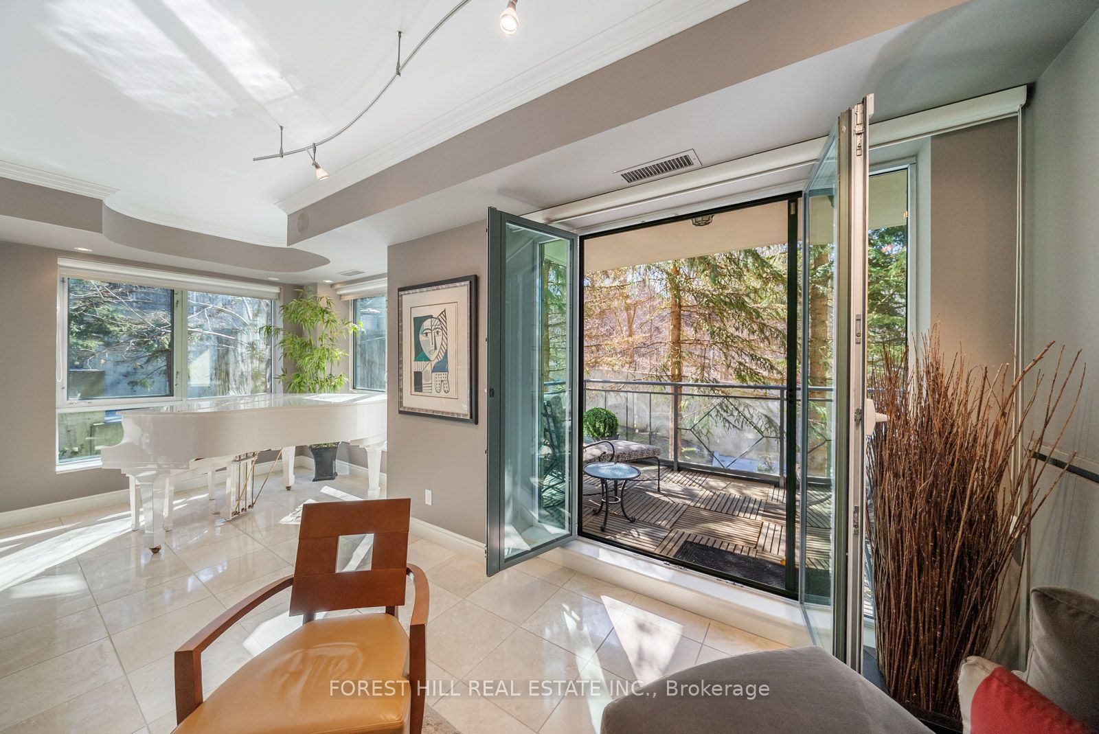 #221 - 11 William Carson Crescent Property Photo 29