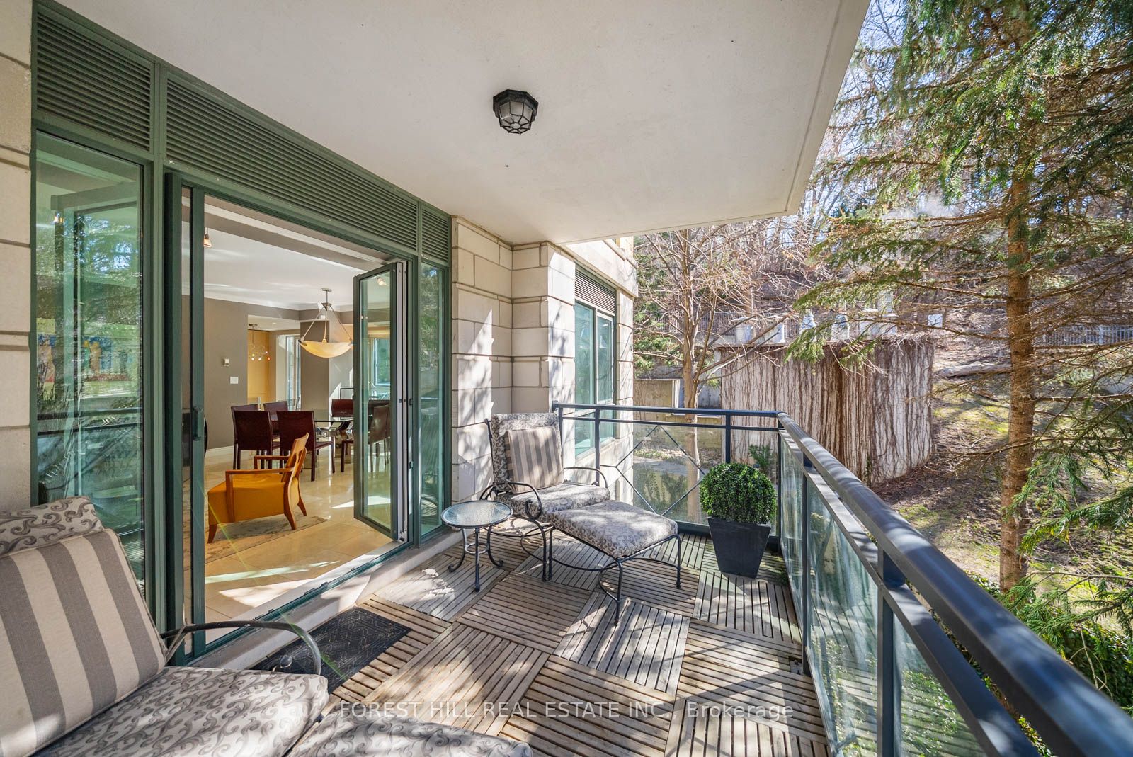 #221 - 11 William Carson Crescent Property Photo 32