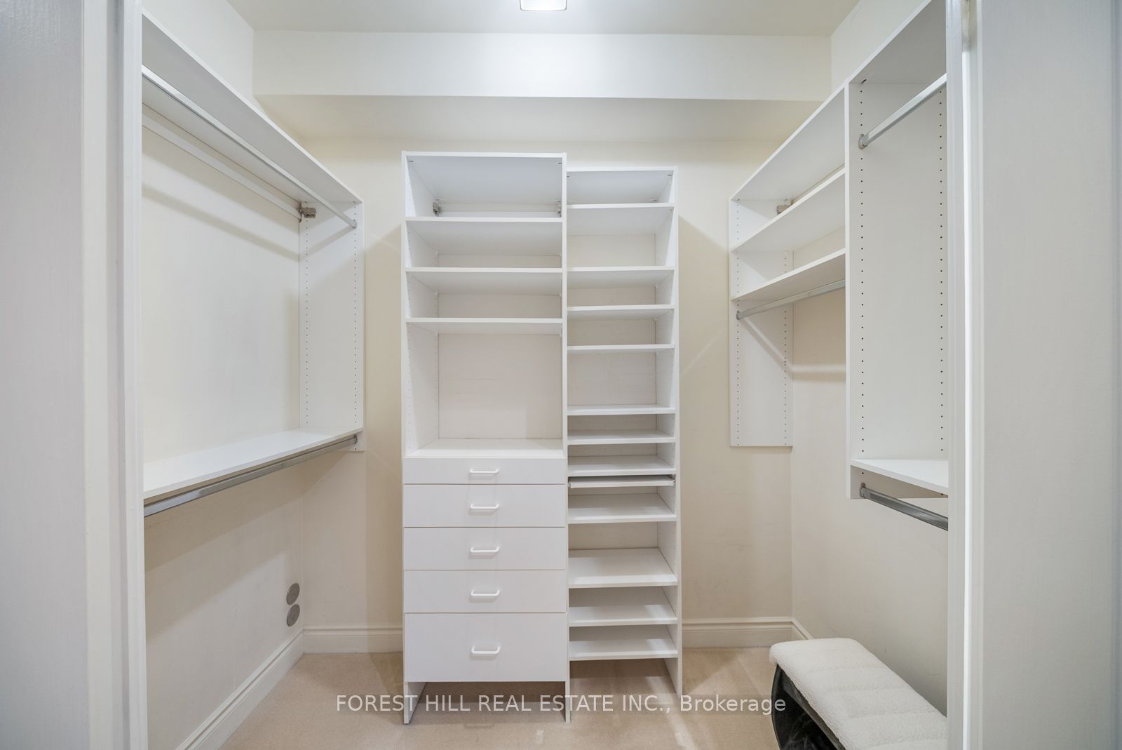 #221 - 11 William Carson Crescent Property Photo 39