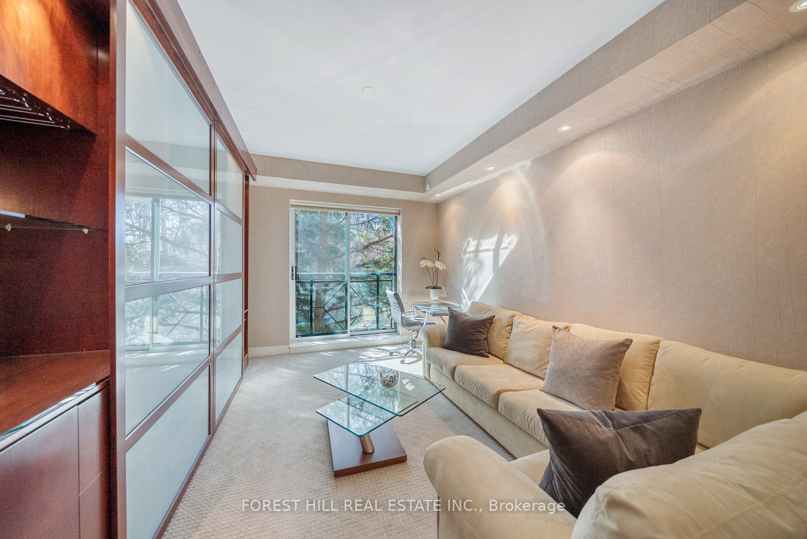 #221 - 11 William Carson Crescent Property Photo 41