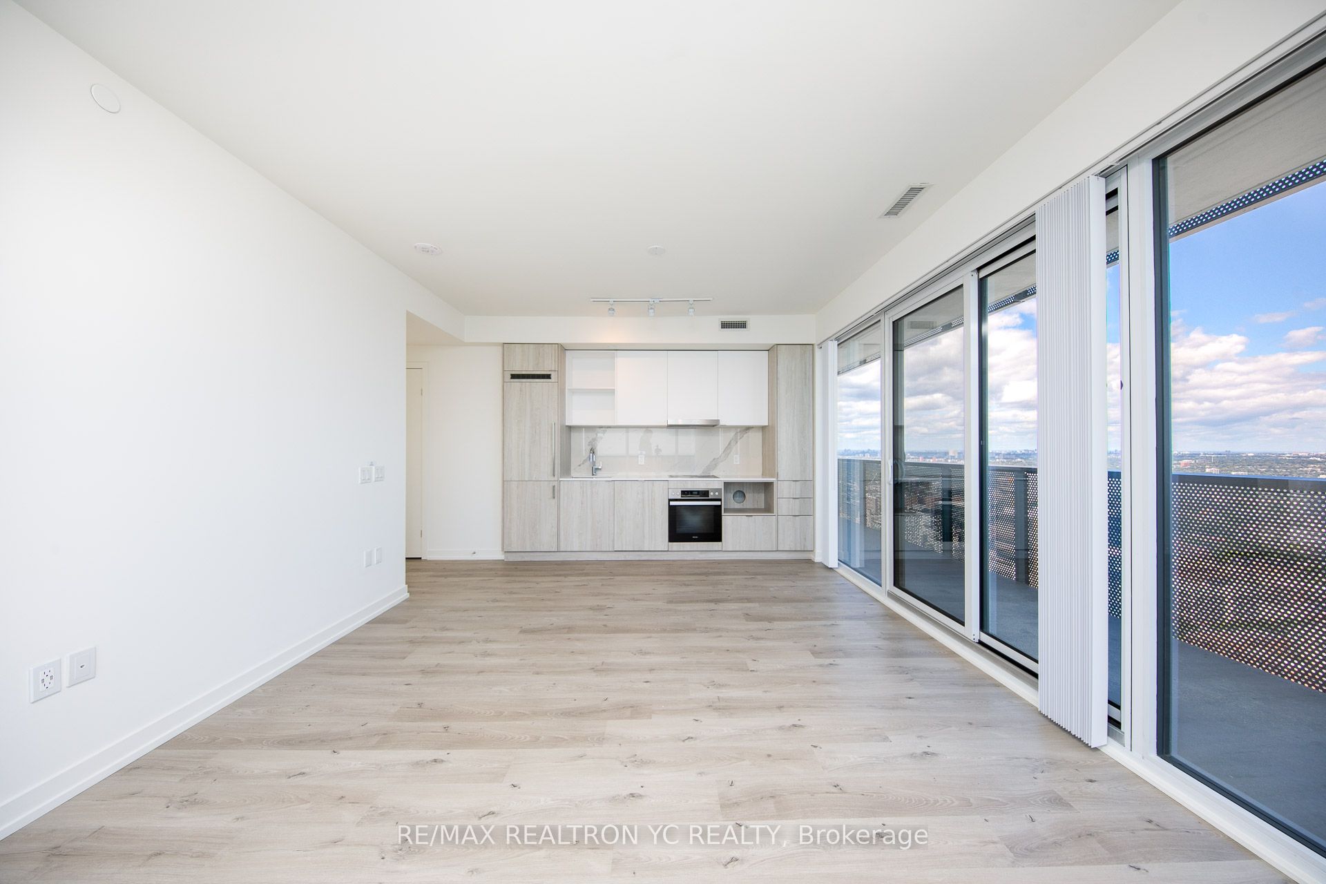 138 Downes Street 6606 Property Photo 2