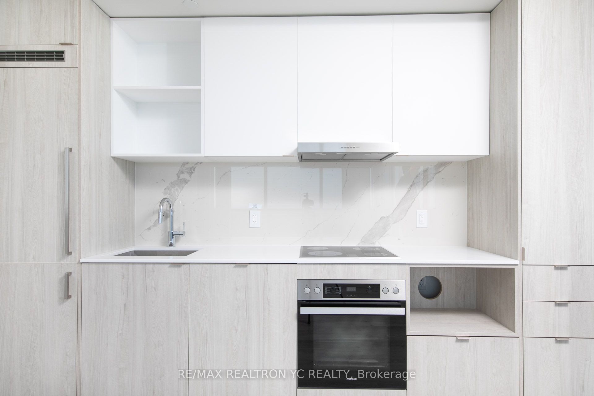 138 Downes Street 6606 Property Photo 5