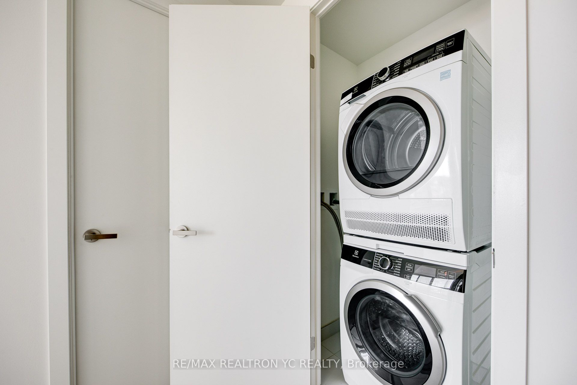 138 Downes Street 6606 Property Photo 12