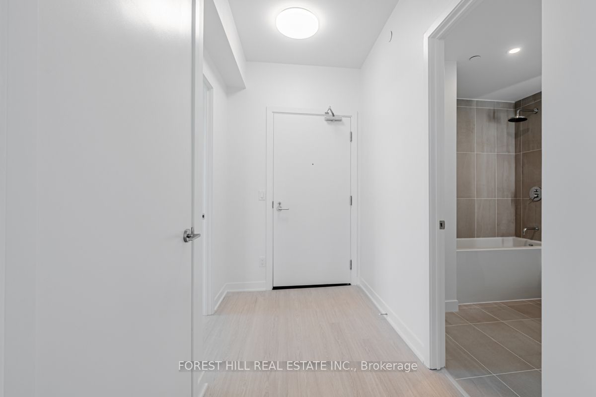 185 Alberta Avenue 1001 Property Photo 6