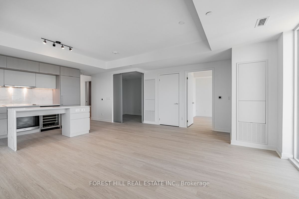 185 Alberta Avenue 1001 Property Photo 12