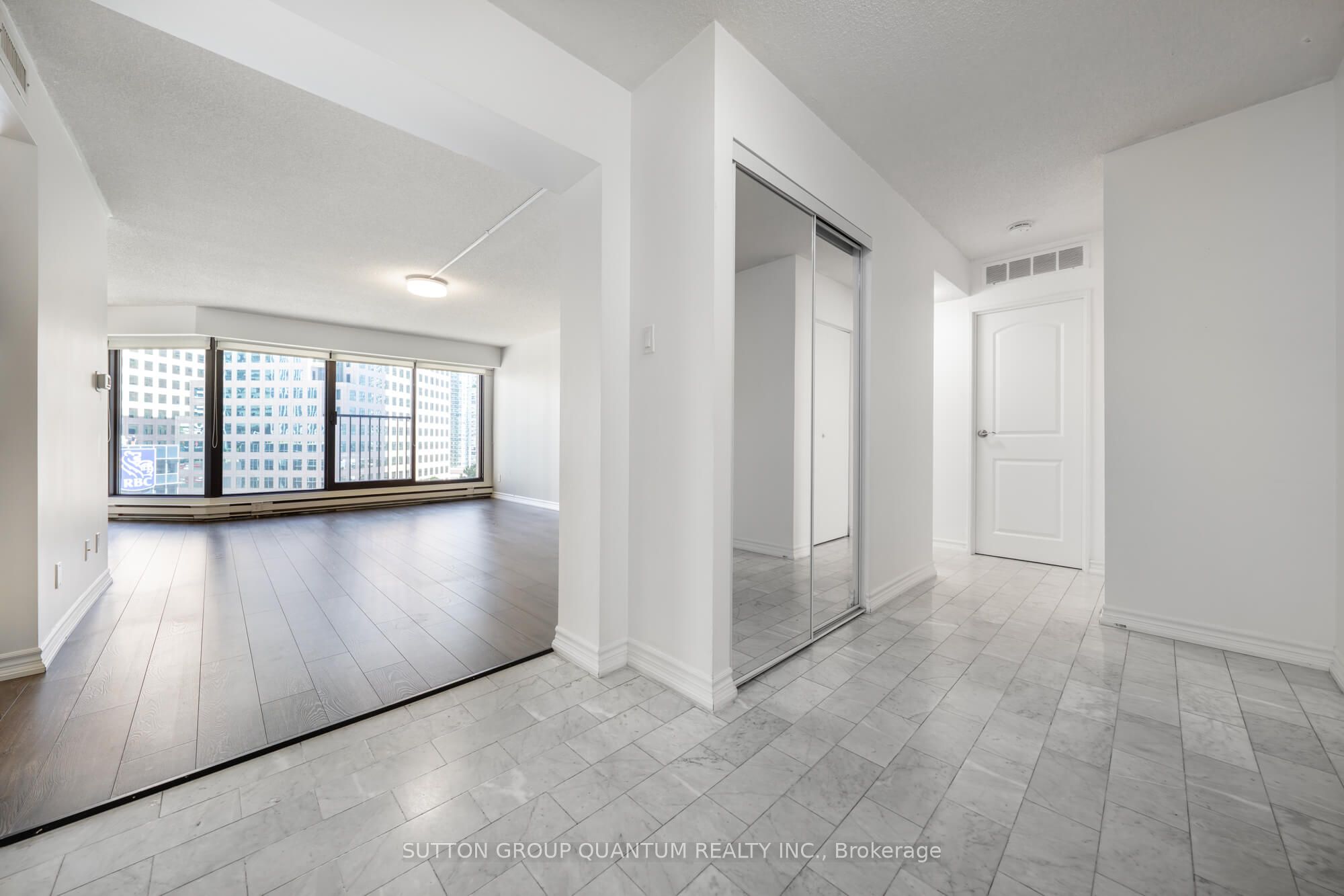 55 Harbour Square 1113 Property Photo 2