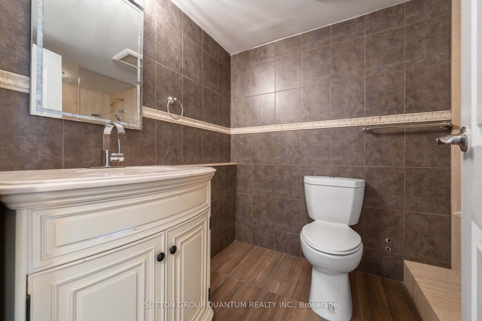 55 Harbour Square 1113 Property Photo 19