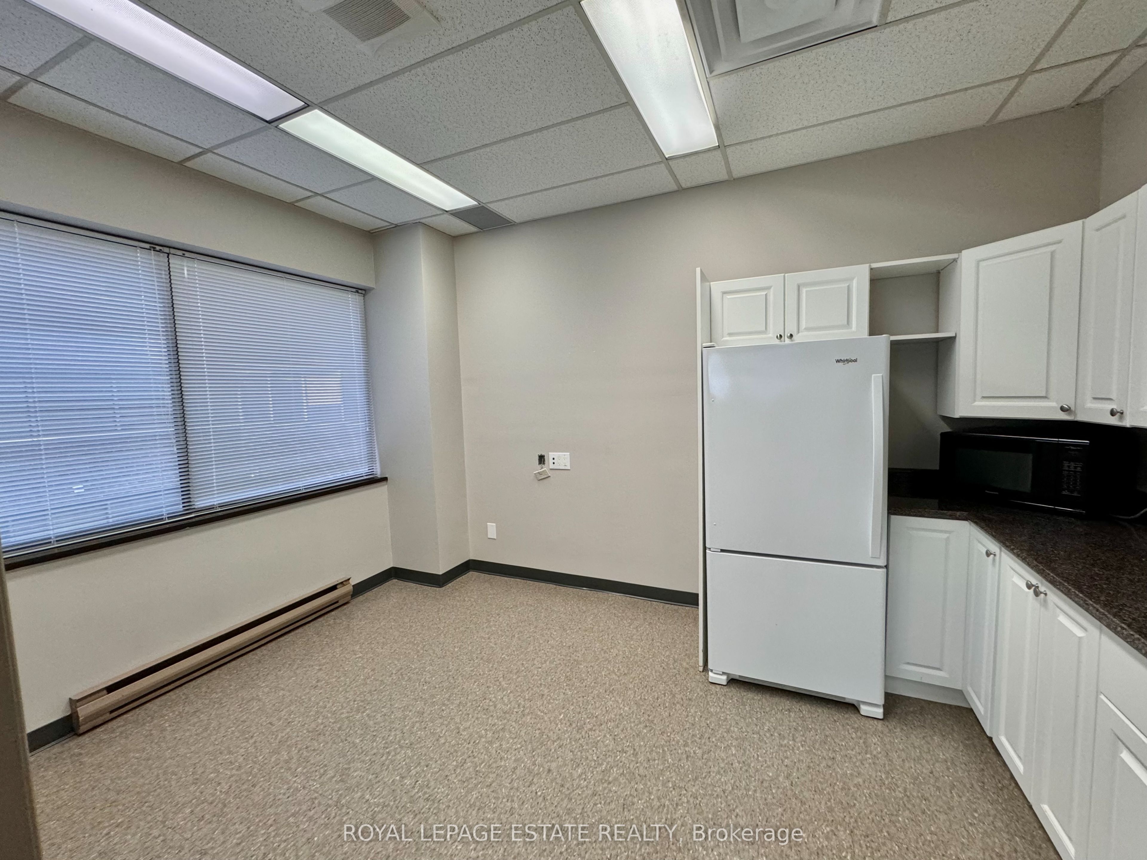 #203 - 124 Merton Street Property Photo 6