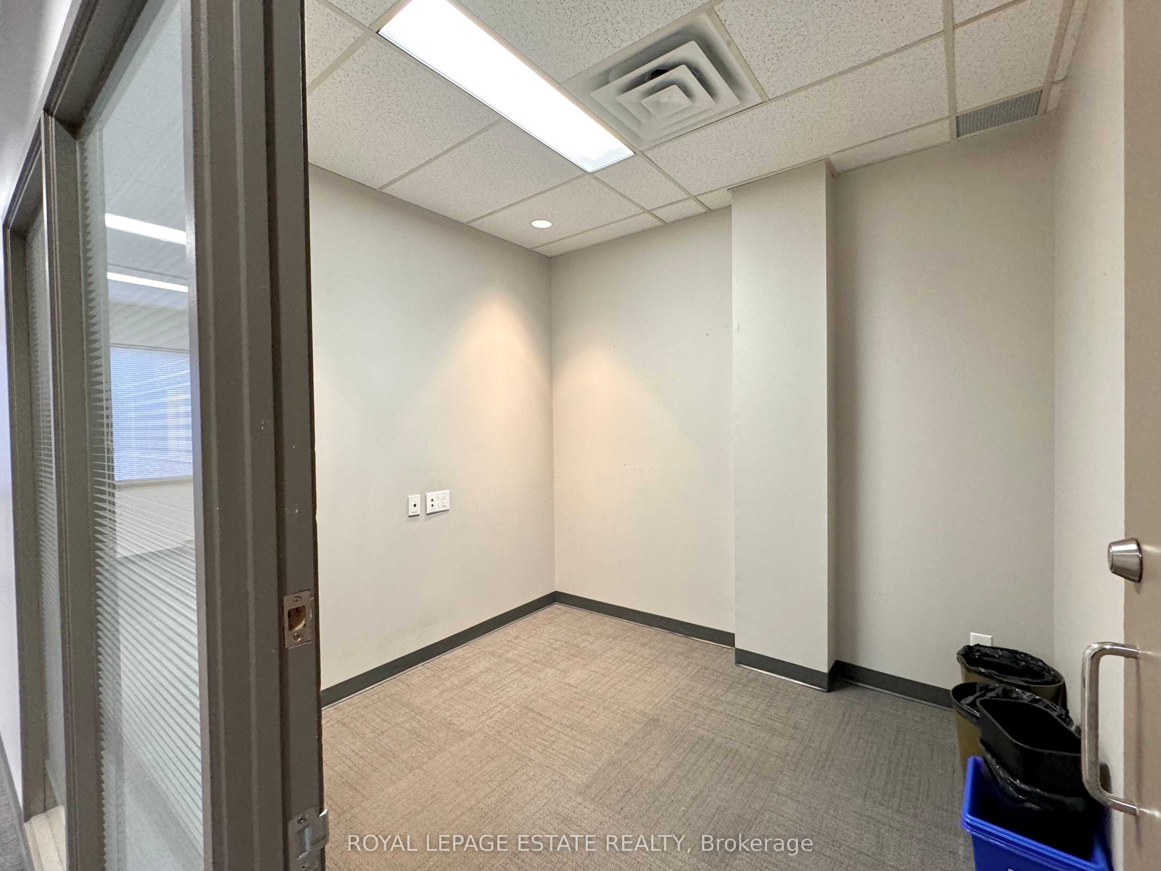 #203 - 124 Merton Street Property Photo 10