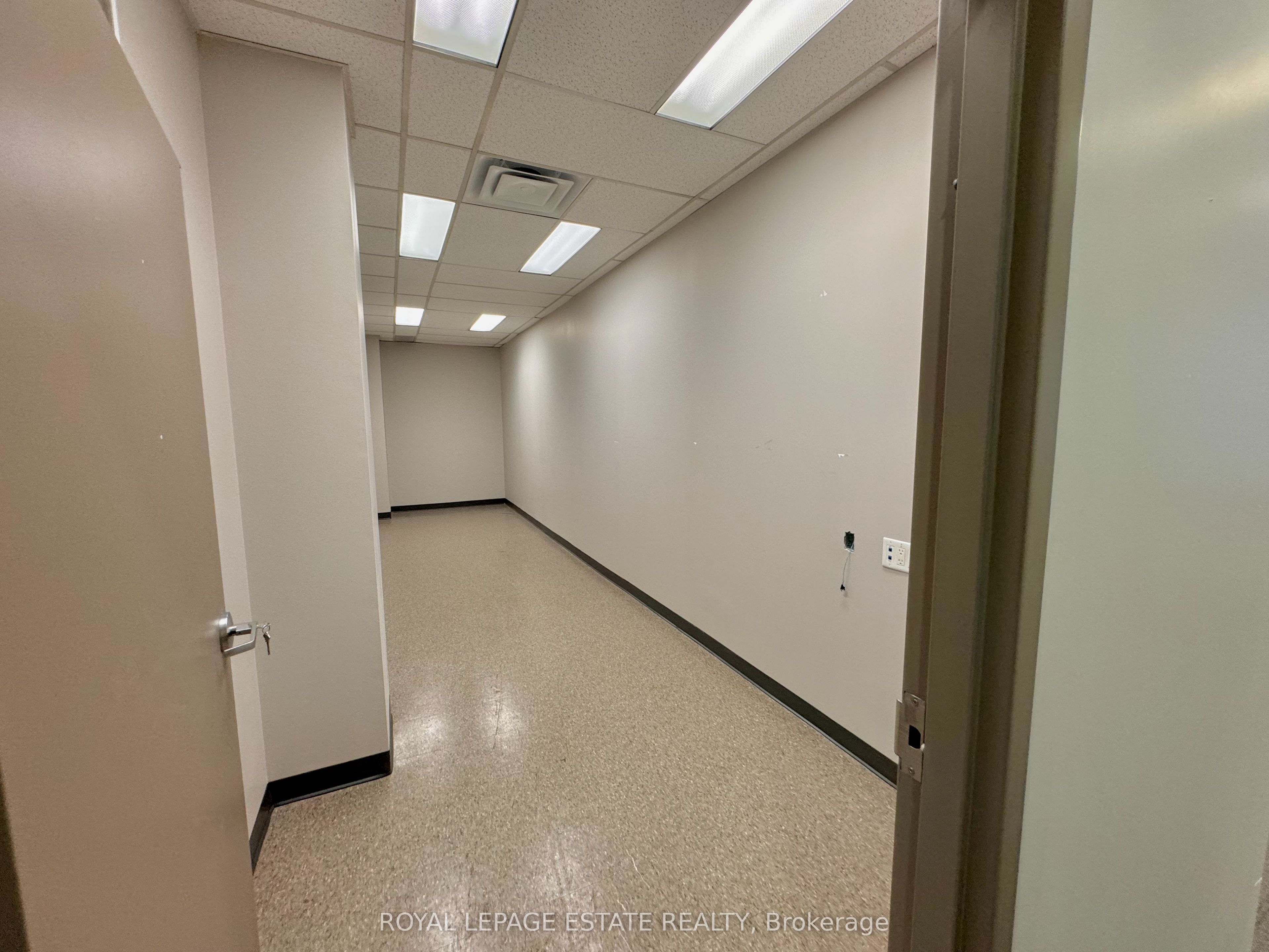 #203 - 124 Merton Street Property Photo 11