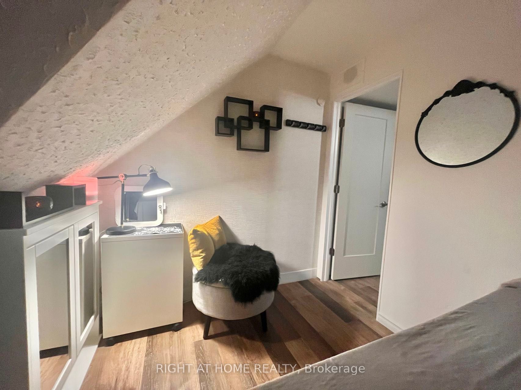 #3rd Floor - 106 Cumberland Street Property Photo 19