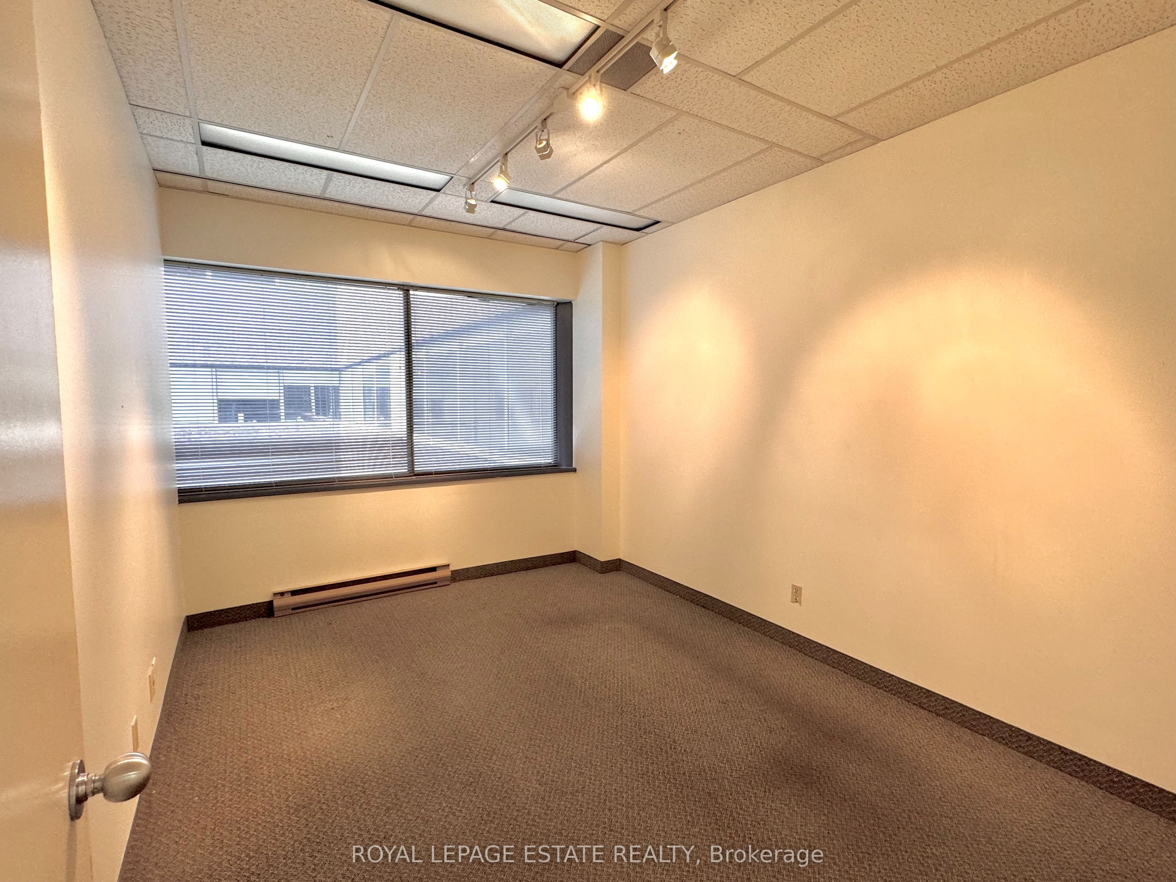 #307 - 124 Merton Street Property Photo 5