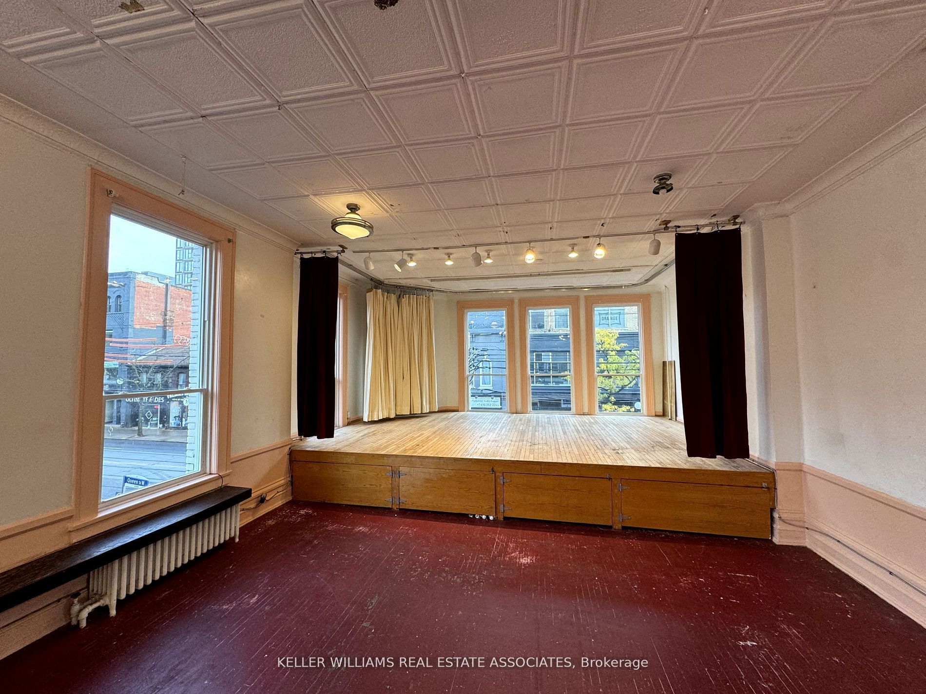 #2nd - 486 Queen Street Property Photo 8
