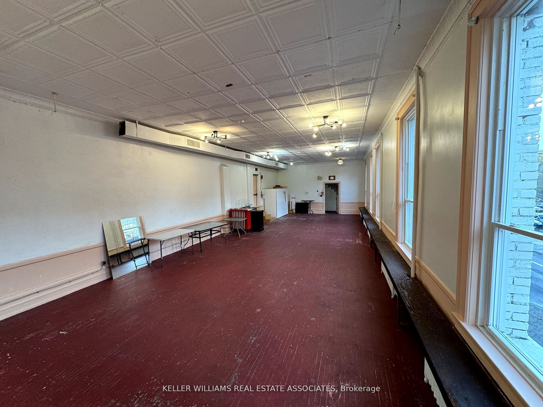 #2nd - 486 Queen Street Property Photo 10