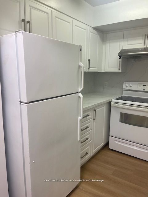 1567 Eglinton Avenue W 2f Property Photo 5