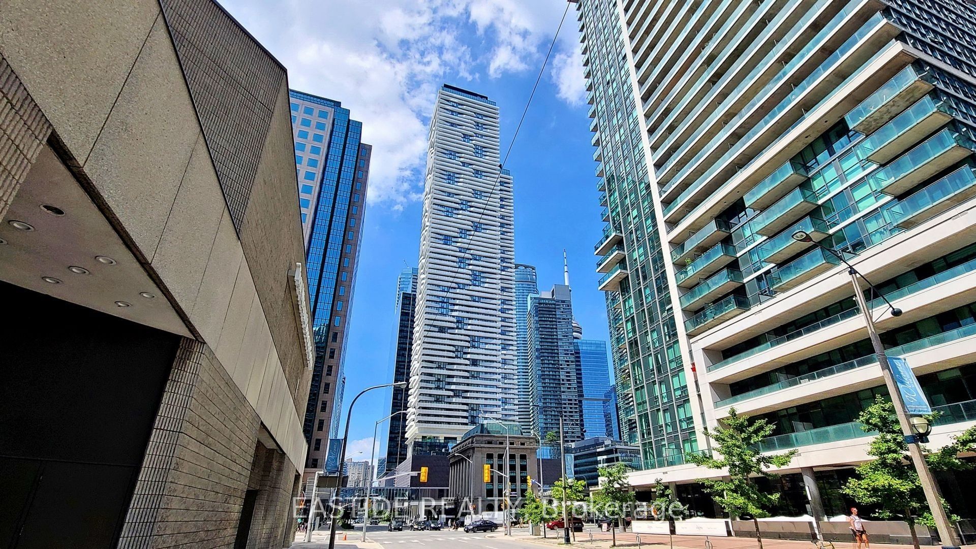 #6305 - 88 Harbour Street Property Photo 1
