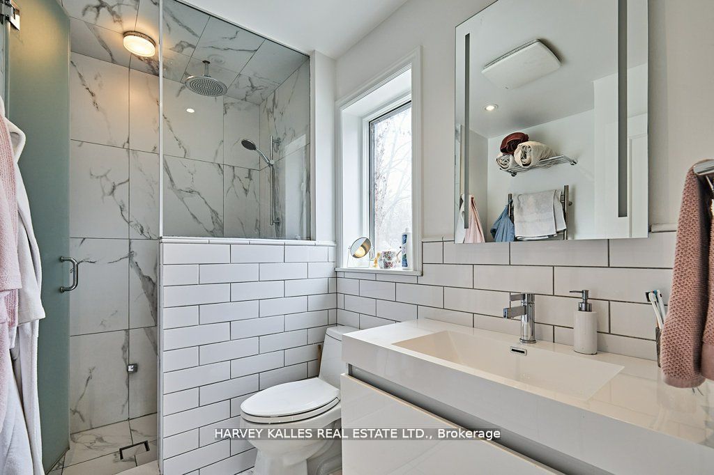 408 Ontario Street Property Photo 15