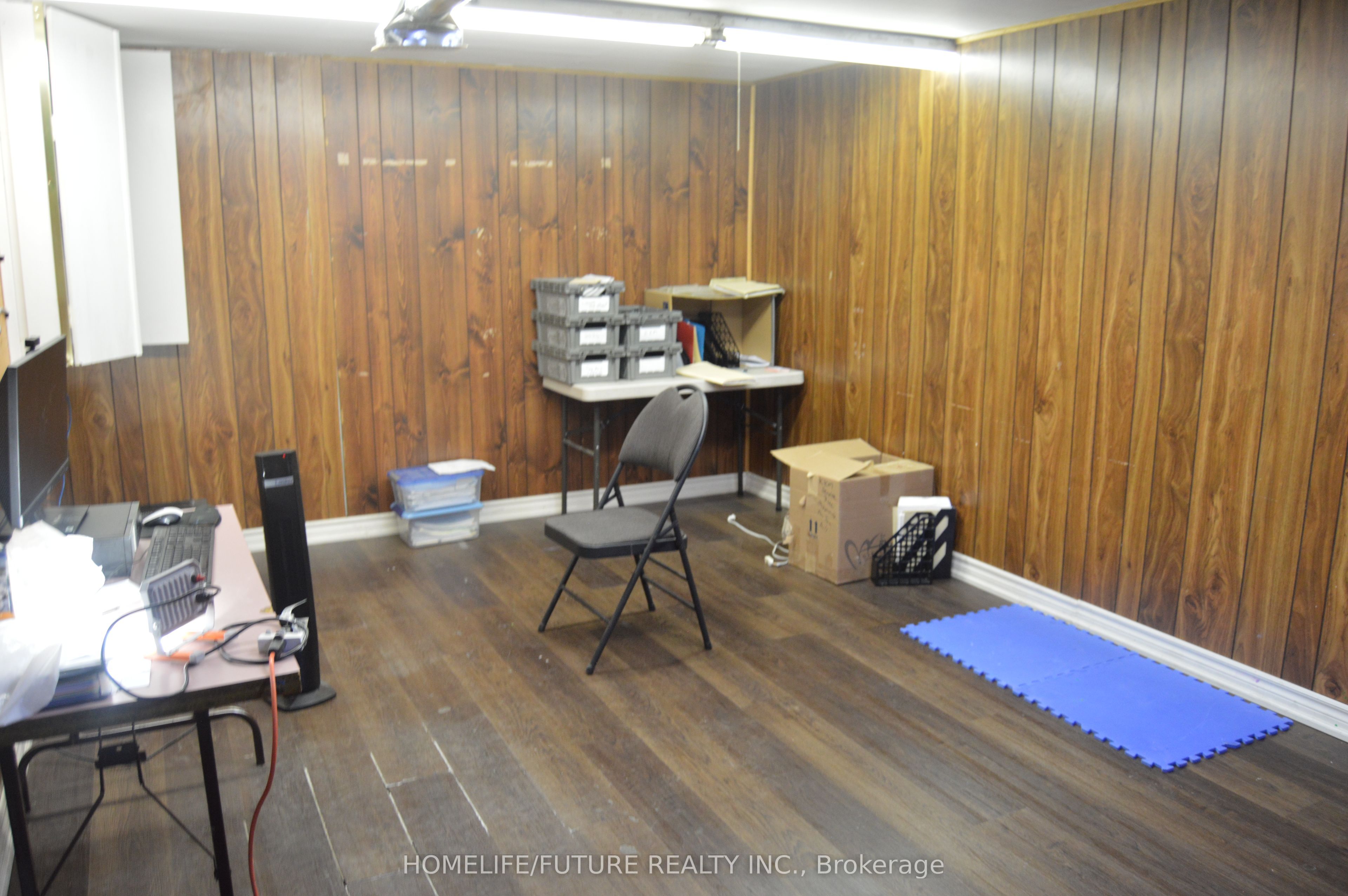 592 Sheppard Avenue Property Photo 2