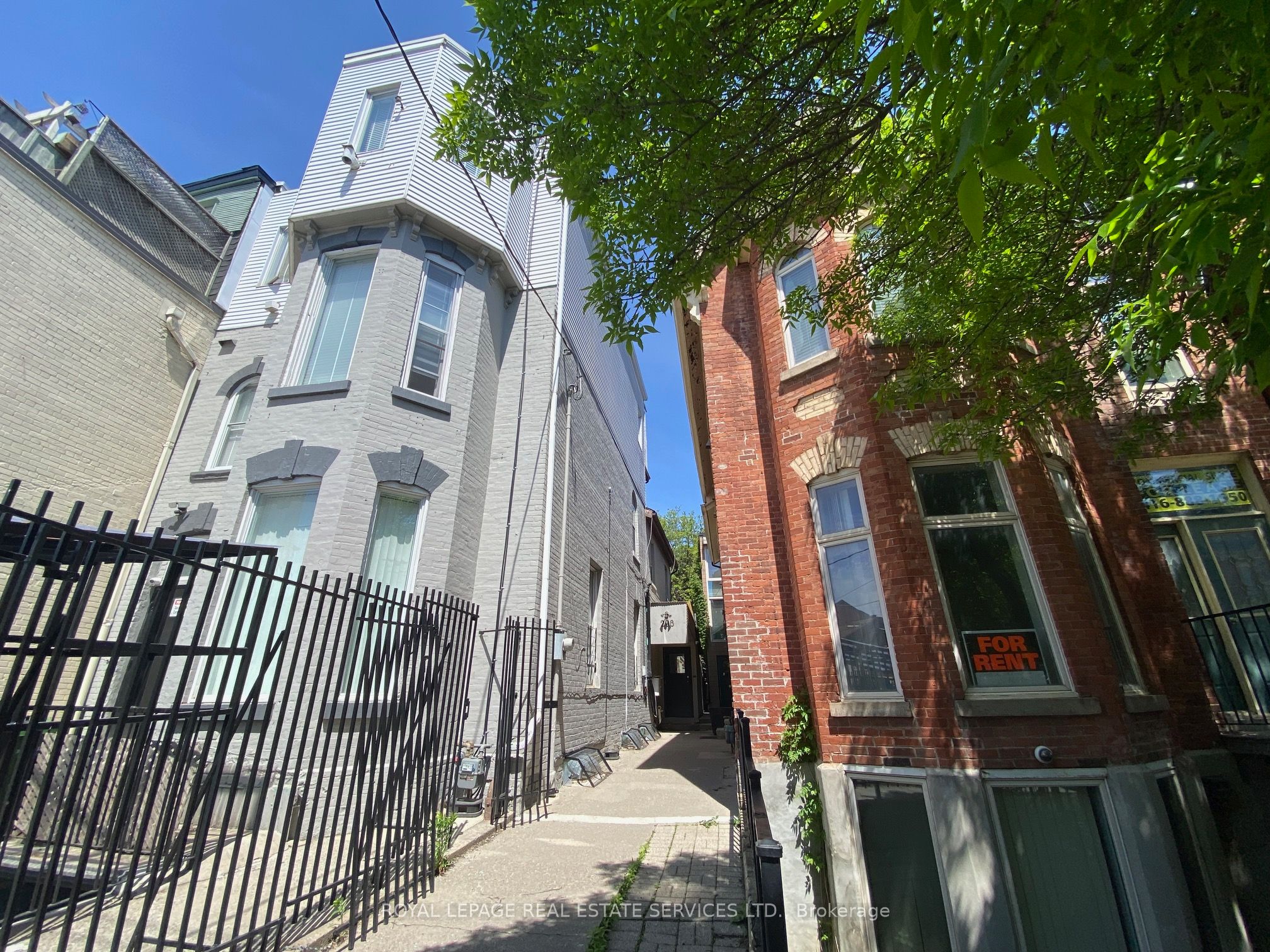 206 Carlton Street B104 Property Photo 1
