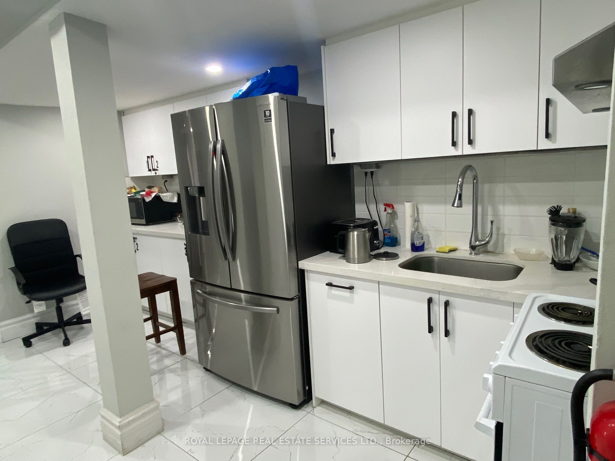 206 Carlton Street B104 Property Photo 4