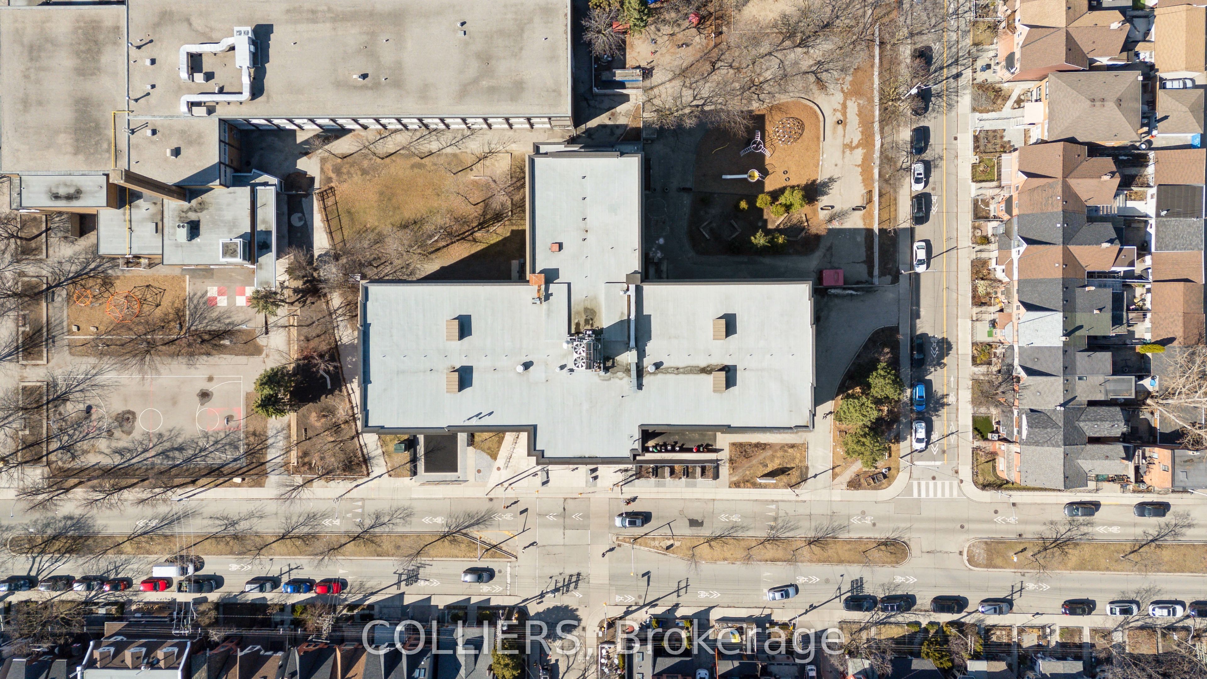 #201 - 180 Shaw Street Property Photo 3