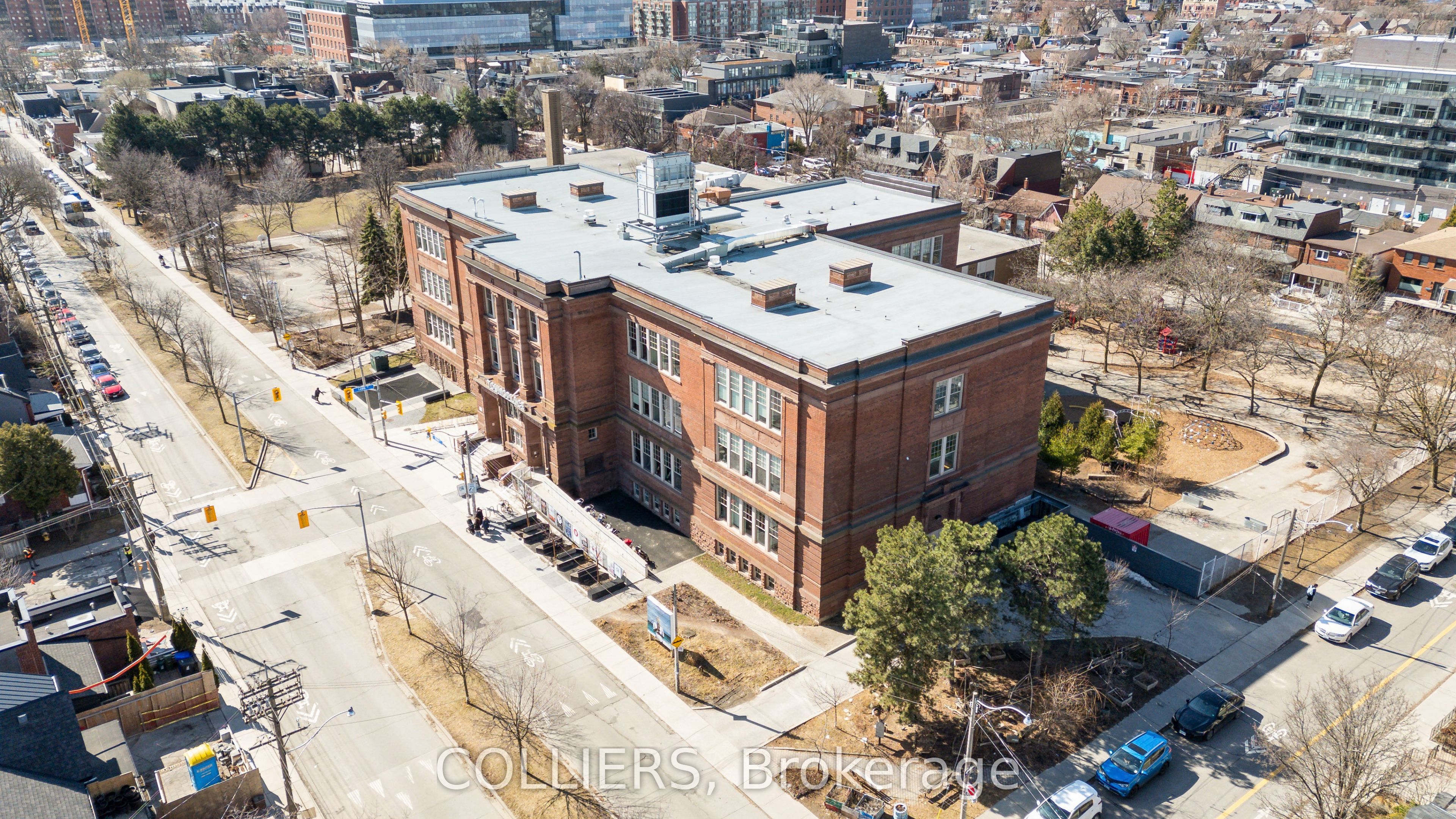 #201 - 180 Shaw Street Property Photo 7