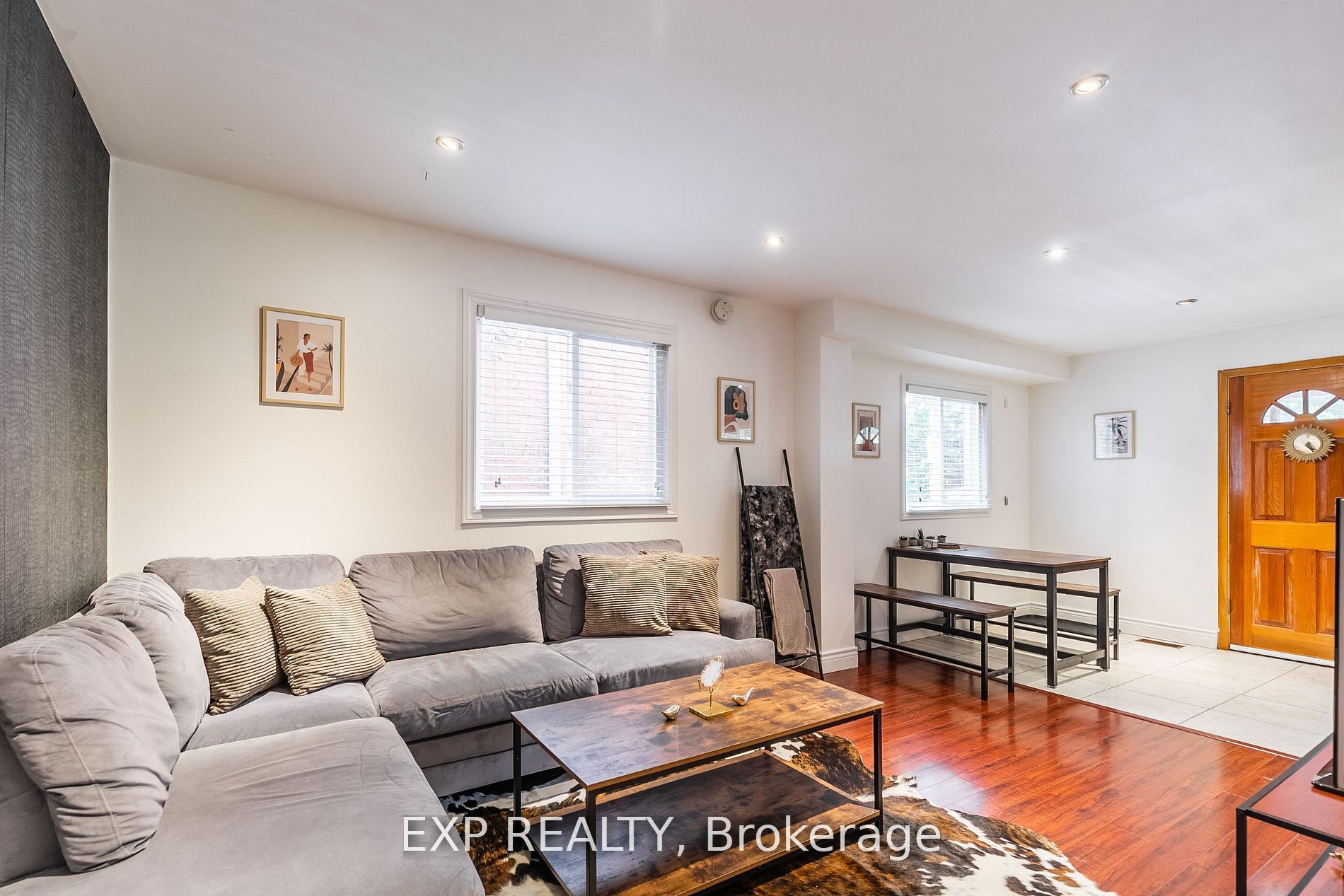 903.5 Bathurst Street Main Property Photo 14