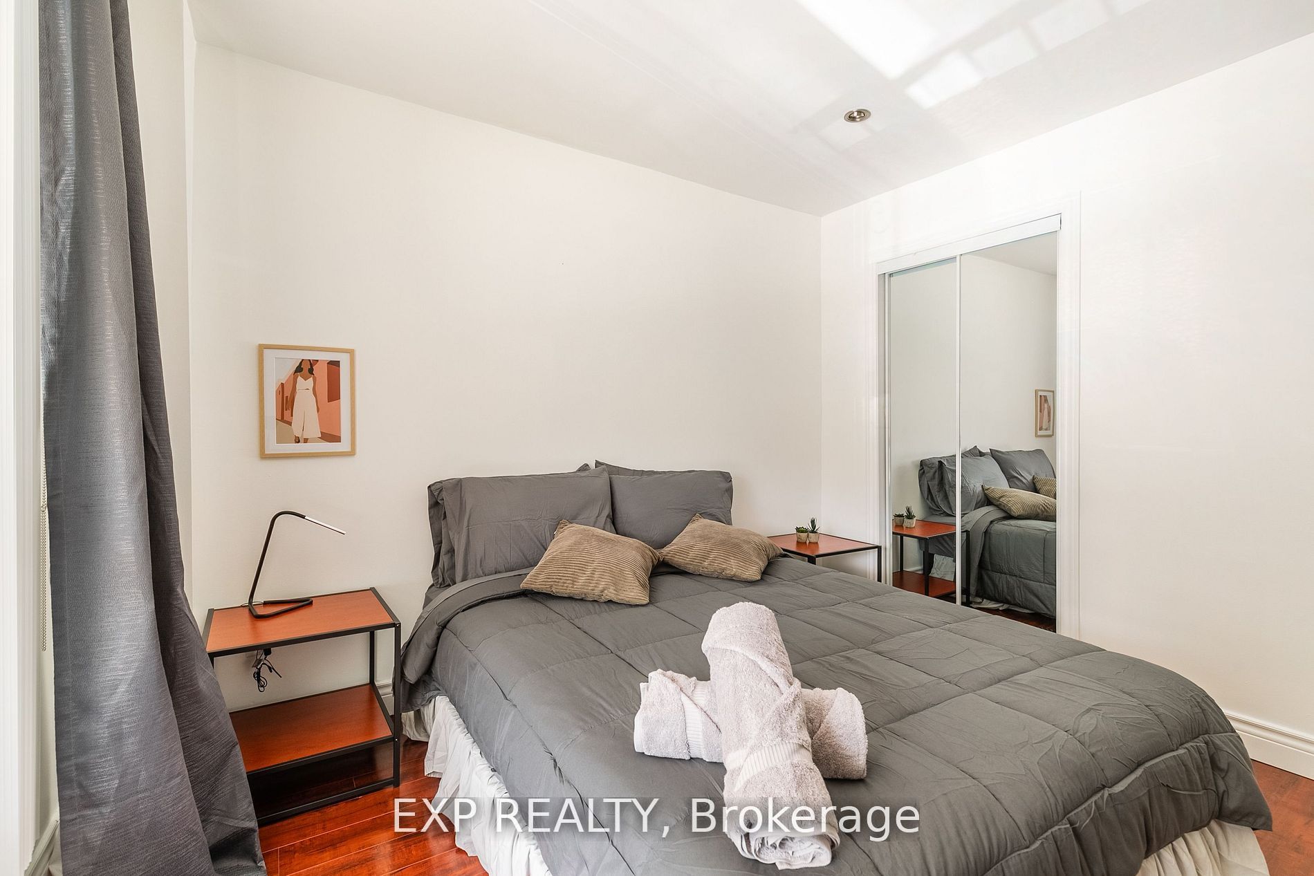 903.5 Bathurst Street Main Property Photo 22