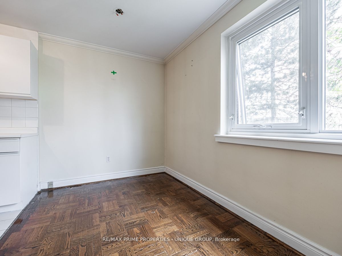 #403 - 22 Woodlawn Avenue Property Photo 4