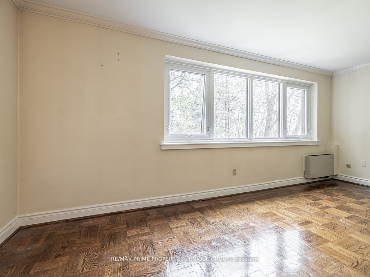 #403 - 22 Woodlawn Avenue Property Photo 5