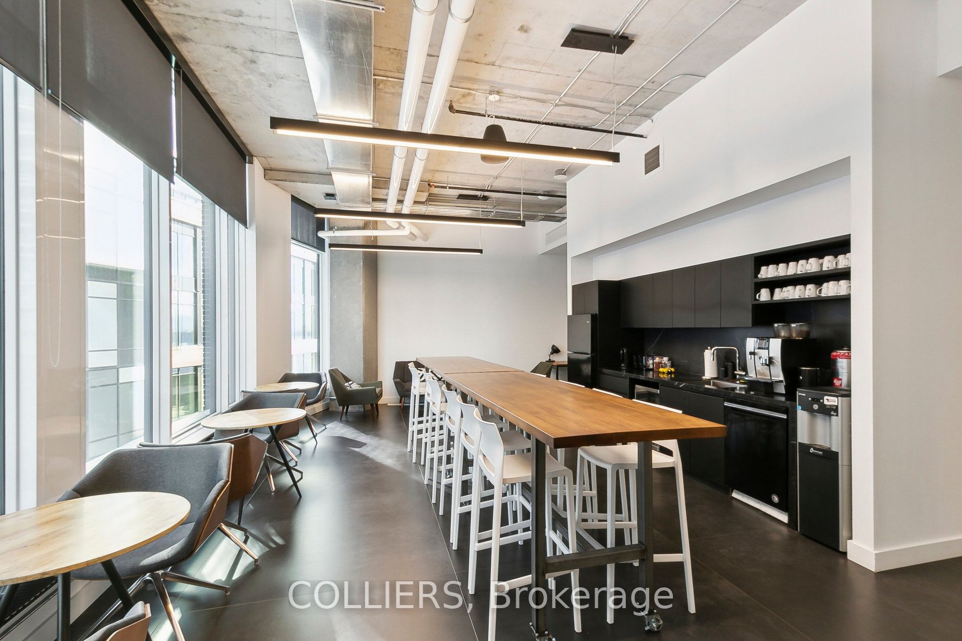 #700b - 130 Queens Quay Property Photo 6