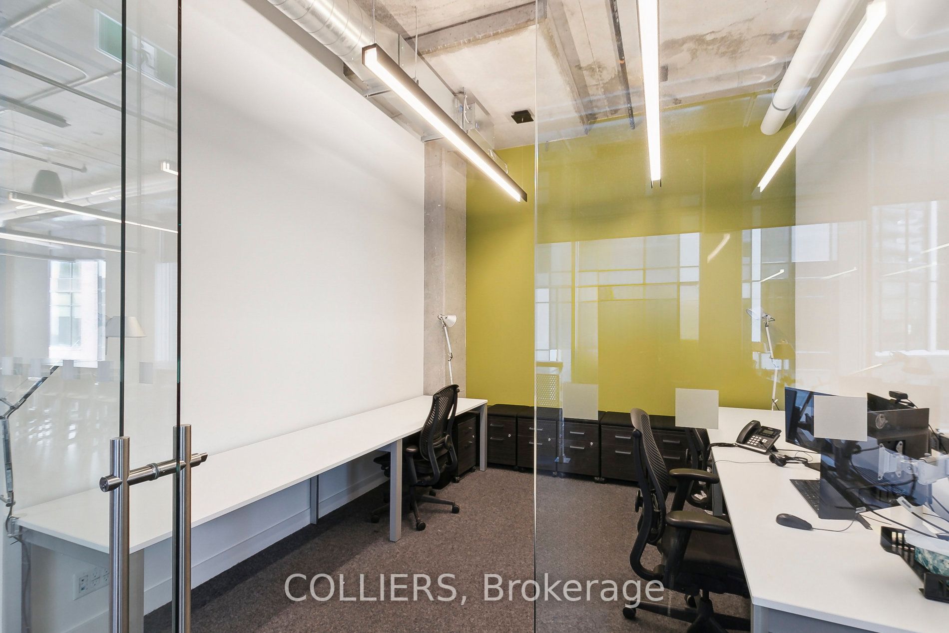 #700b - 130 Queens Quay Property Photo 9