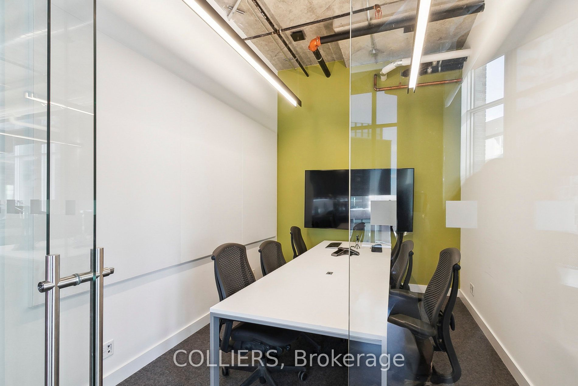 #700b - 130 Queens Quay Property Photo 20