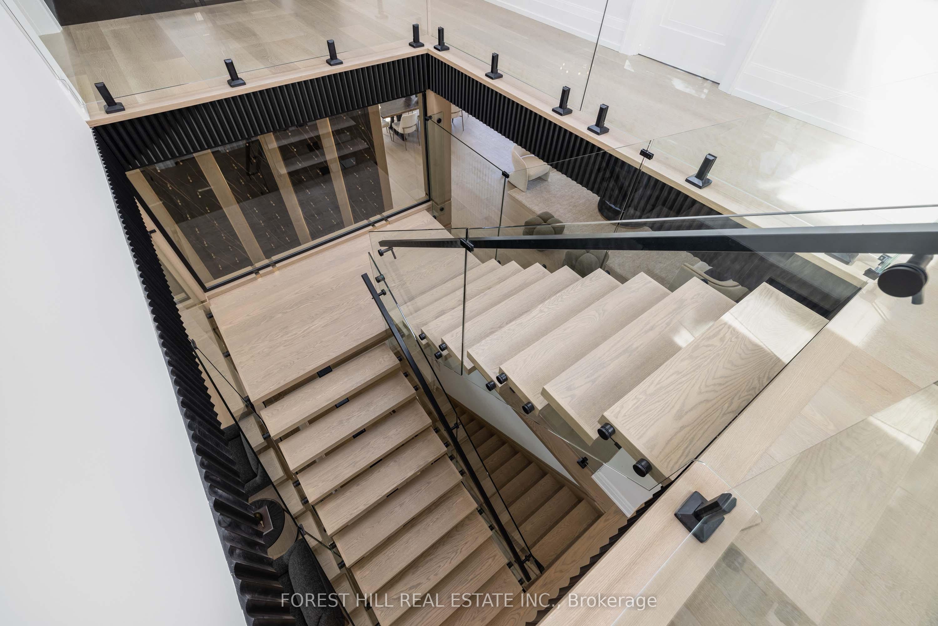 81 Upper Canada Drive Property Photo 31