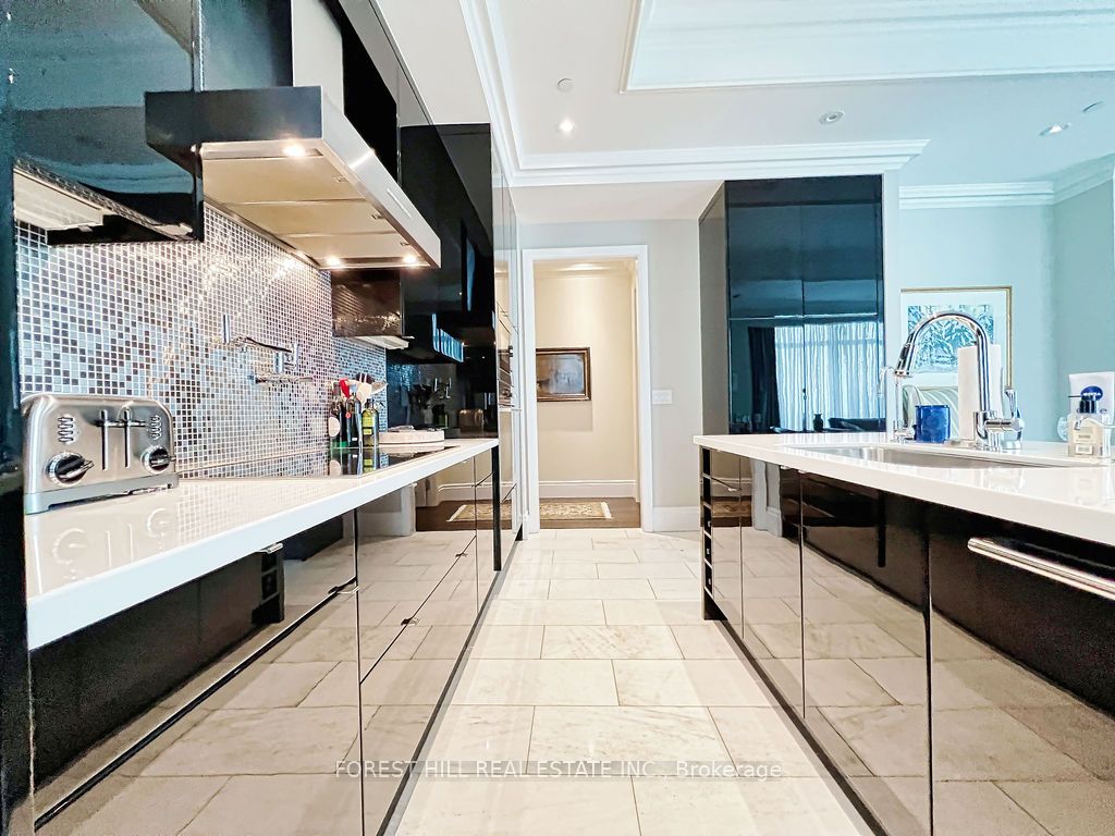 311 Bay Street 5001 Property Photo 21