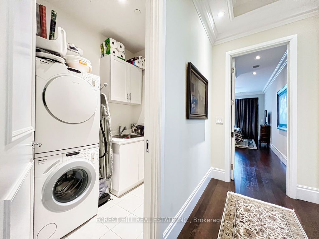 311 Bay Street 5001 Property Photo 25
