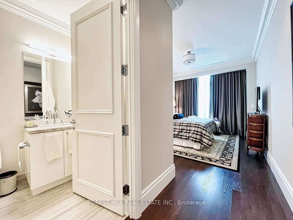 311 Bay Street 5001 Property Photo 27