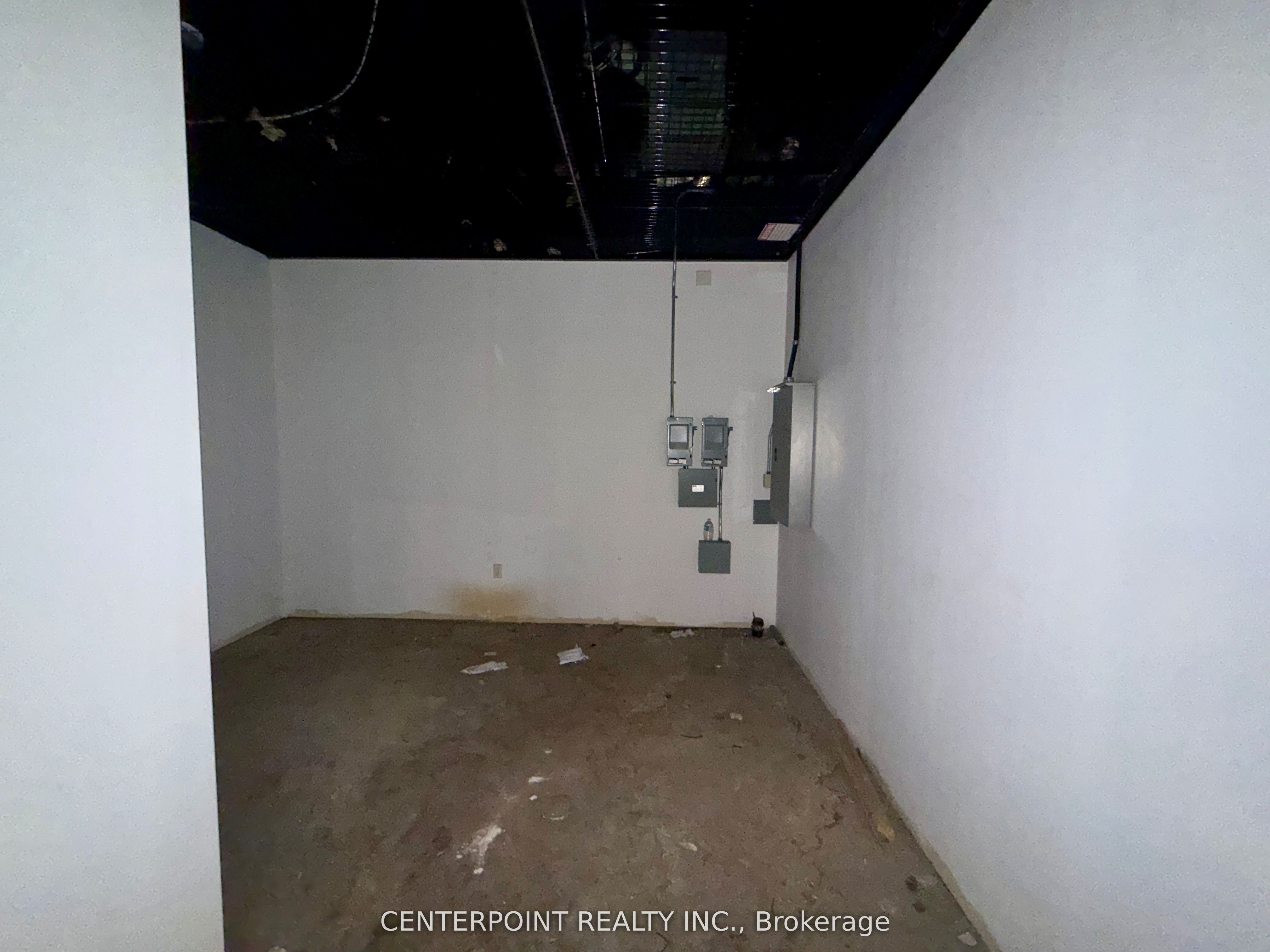 #49 - 384 Yonge Street Property Photo 4