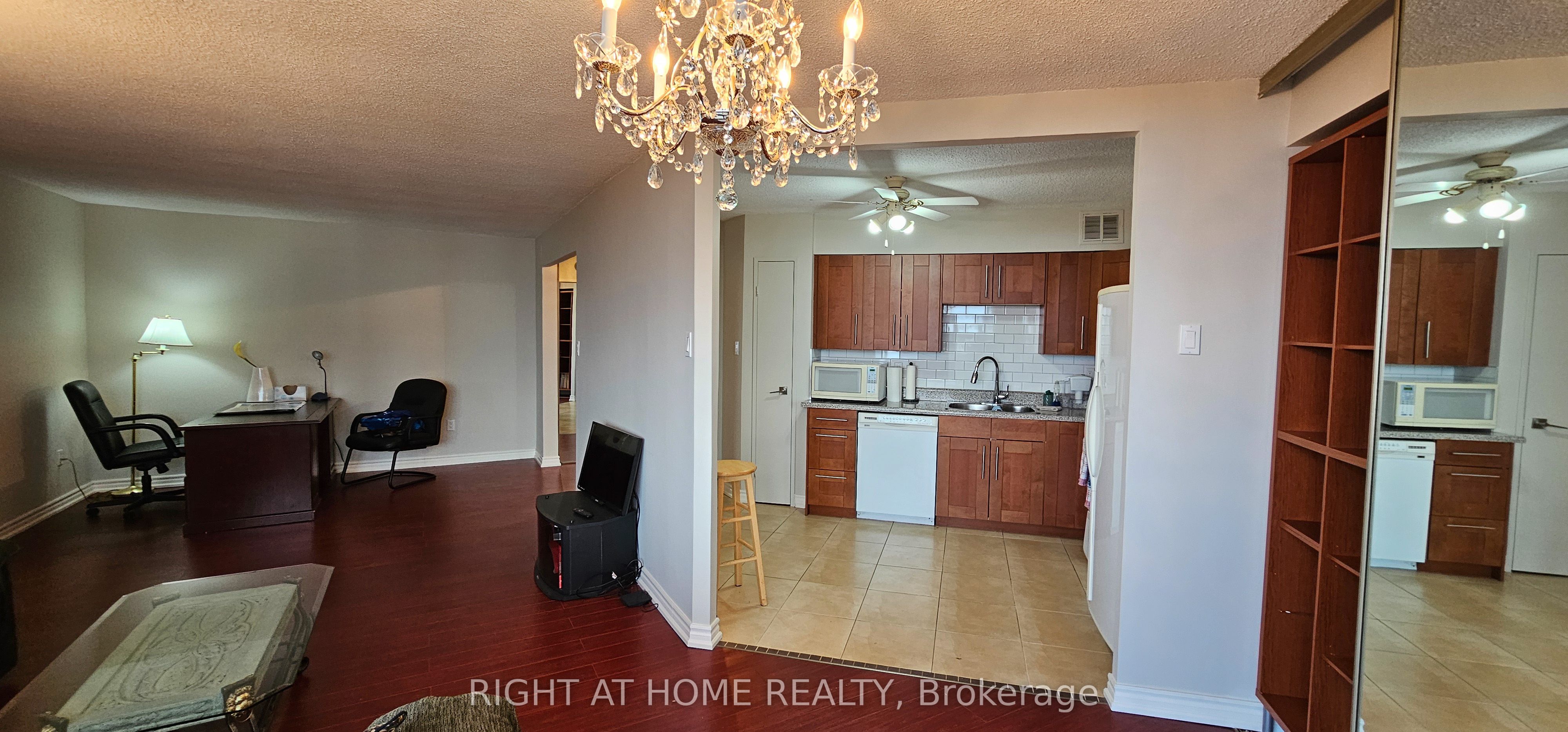 75 Graydon Hall Drive 2308 Property Photo 11
