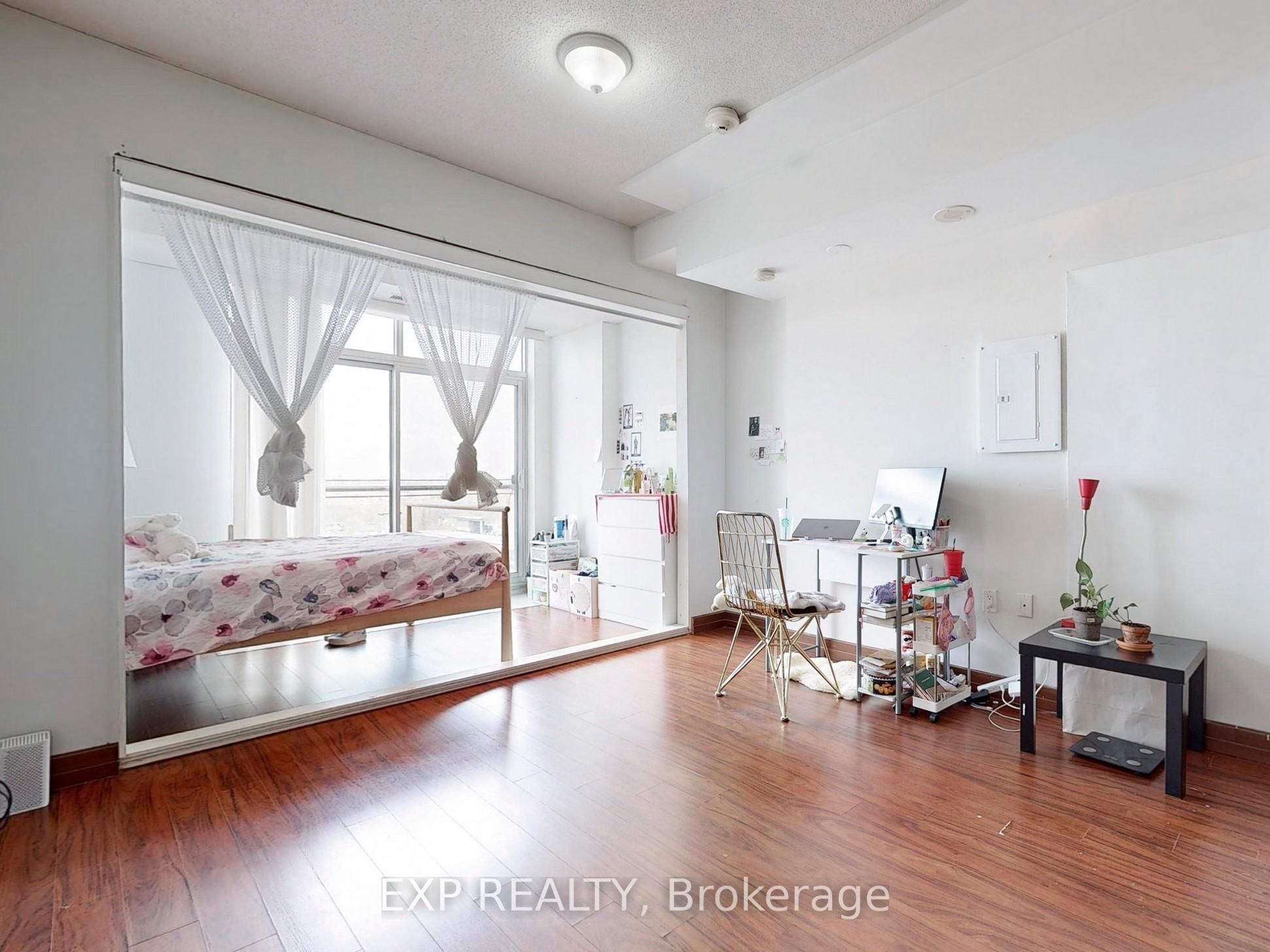 15 Maplewood Avenue Ph06 Property Photo 6