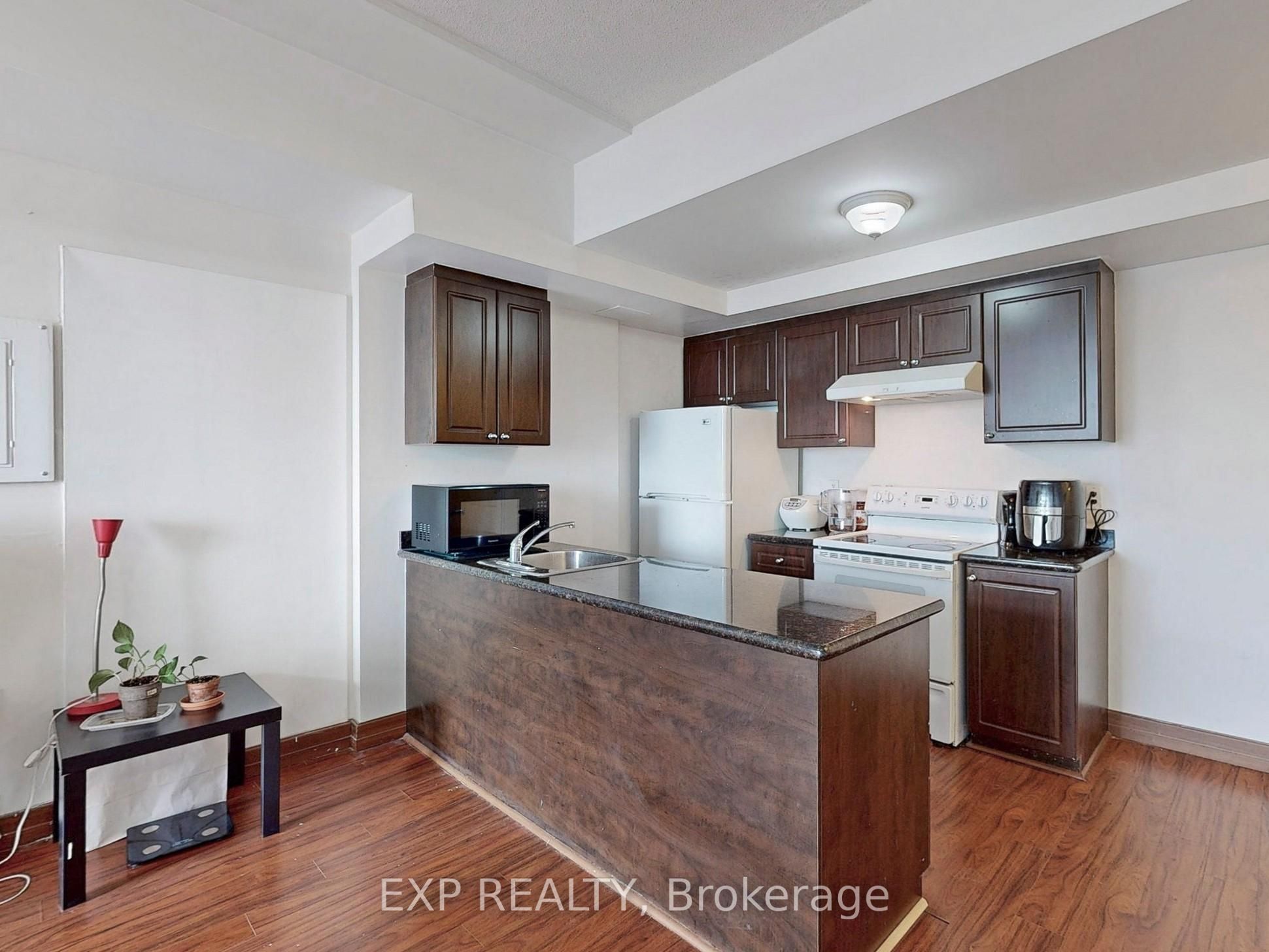 15 Maplewood Avenue Ph06 Property Photo 9