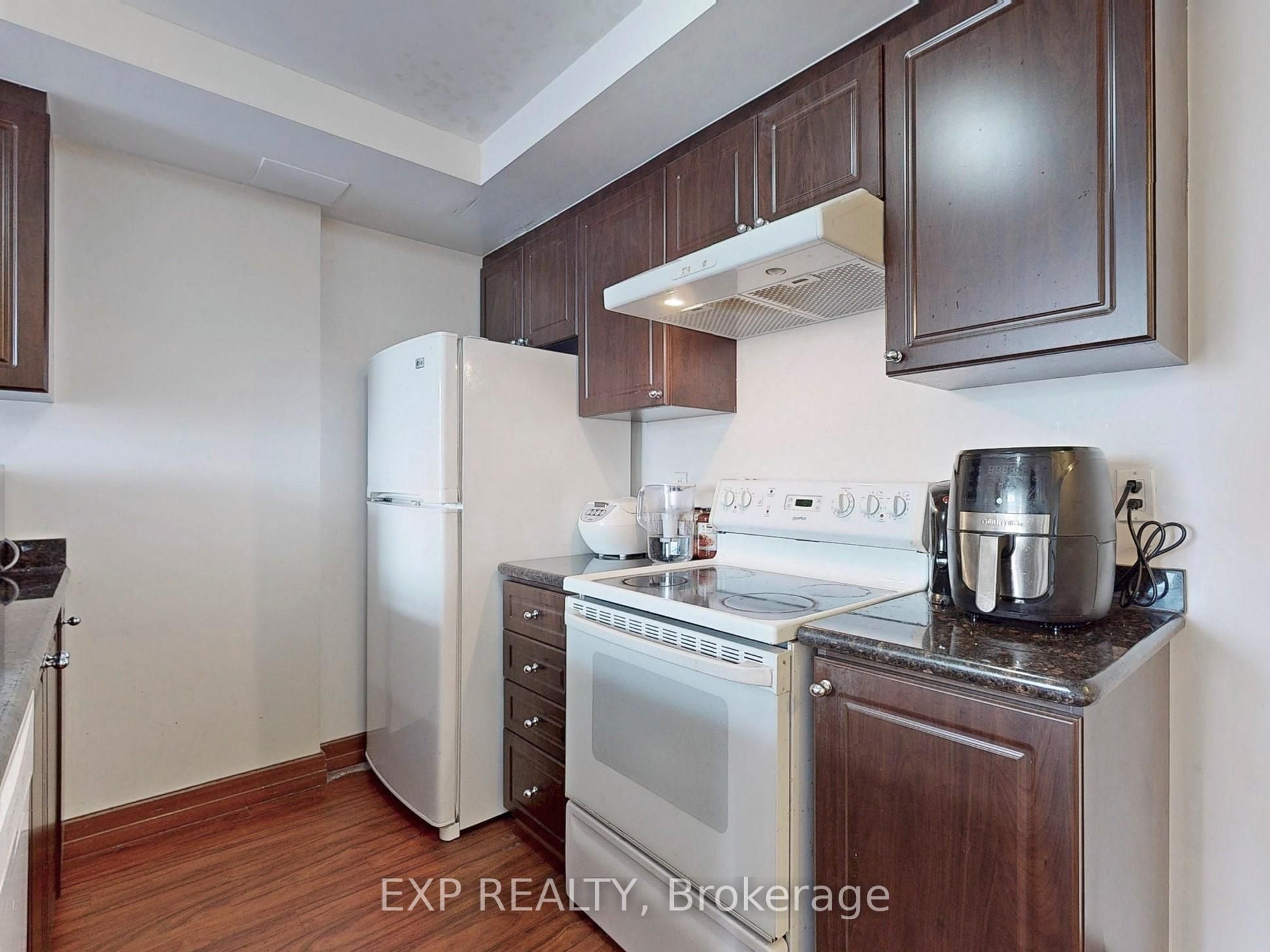 15 Maplewood Avenue Ph06 Property Photo 10