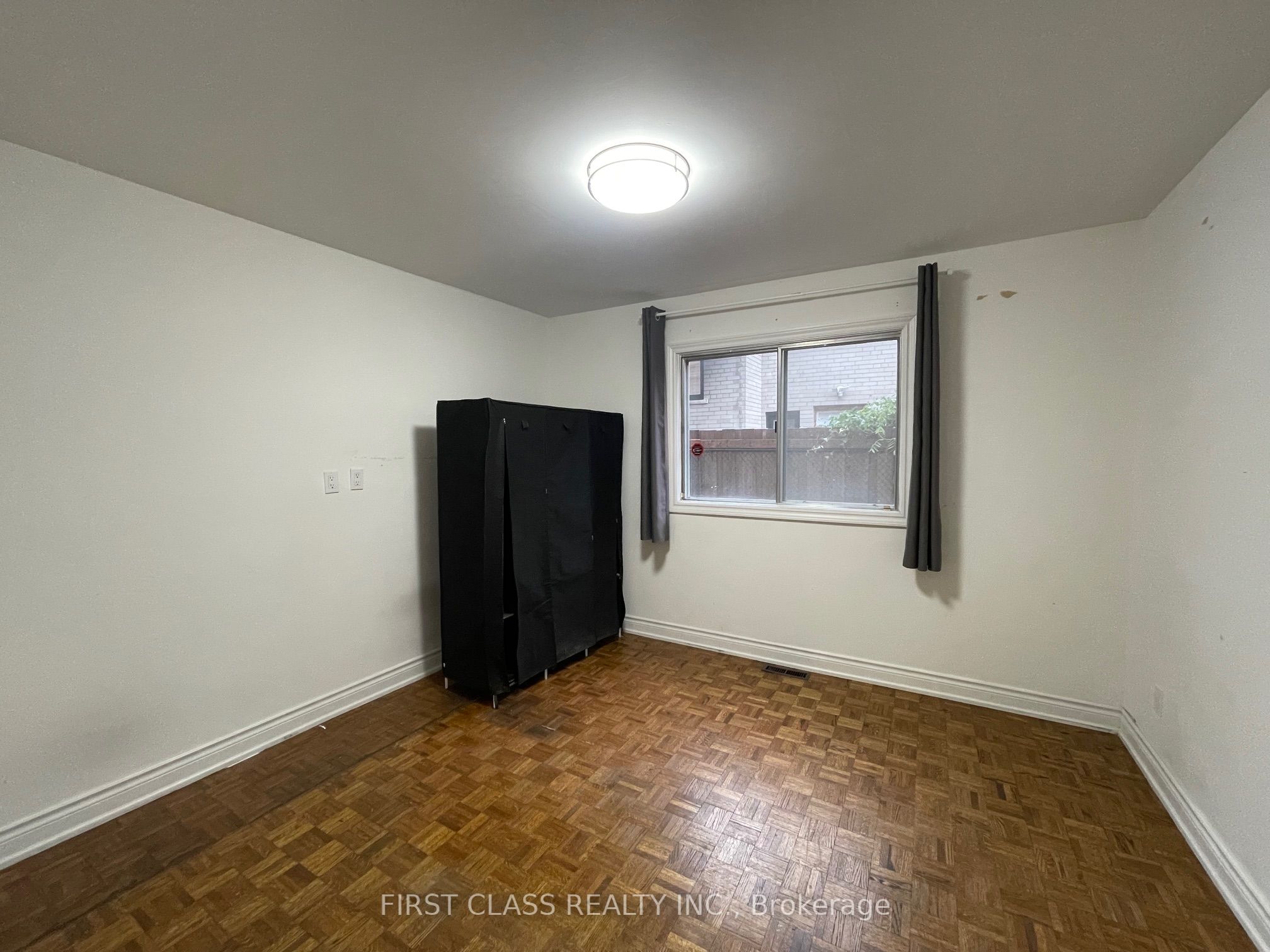 93 Peckham Avenue B1 Property Photo 6
