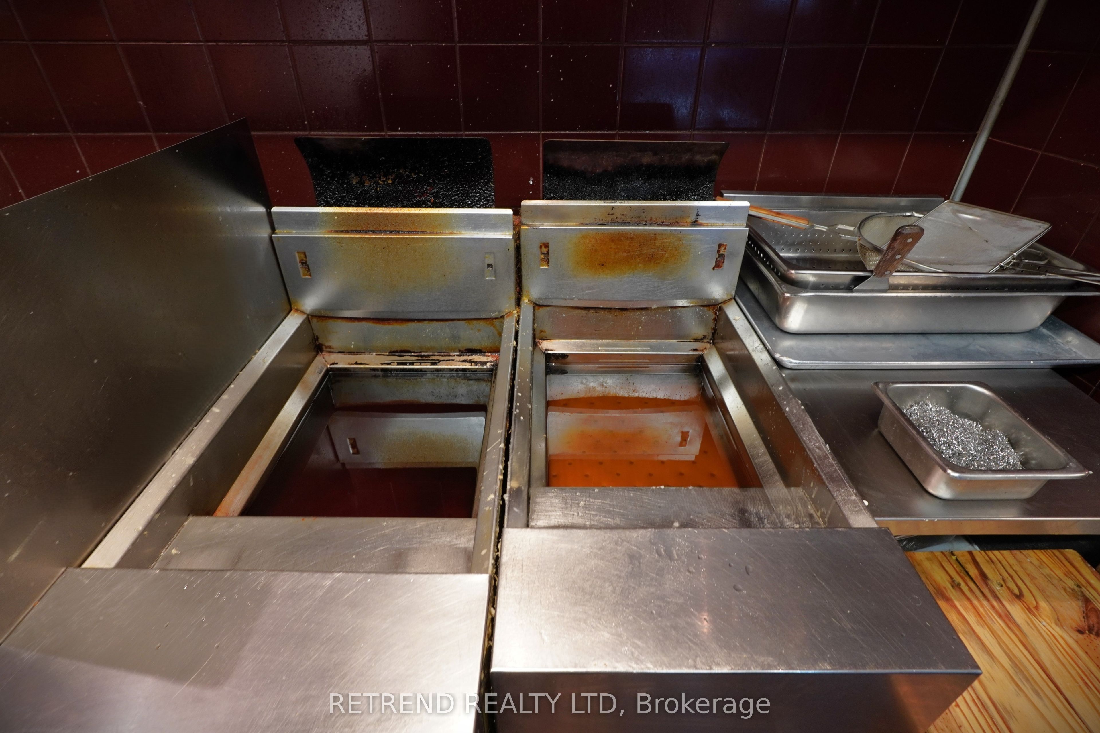 #ground - 126 Willowdale Avenue Property Photo 18