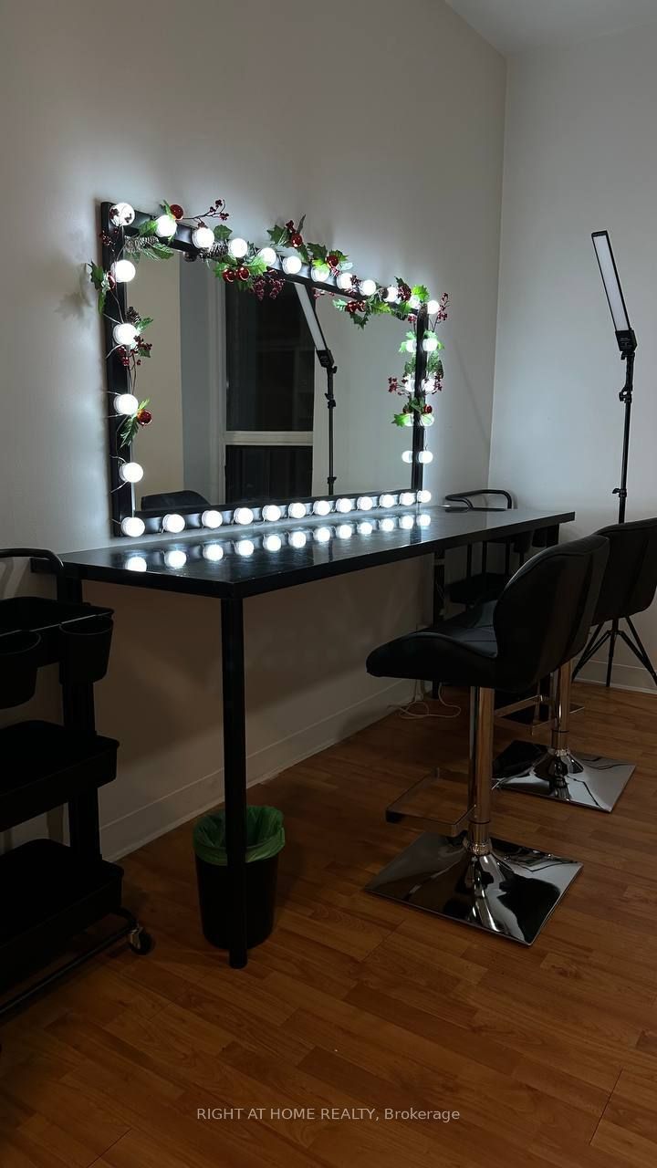 #300 - 649 Yonge Street Property Photo 1