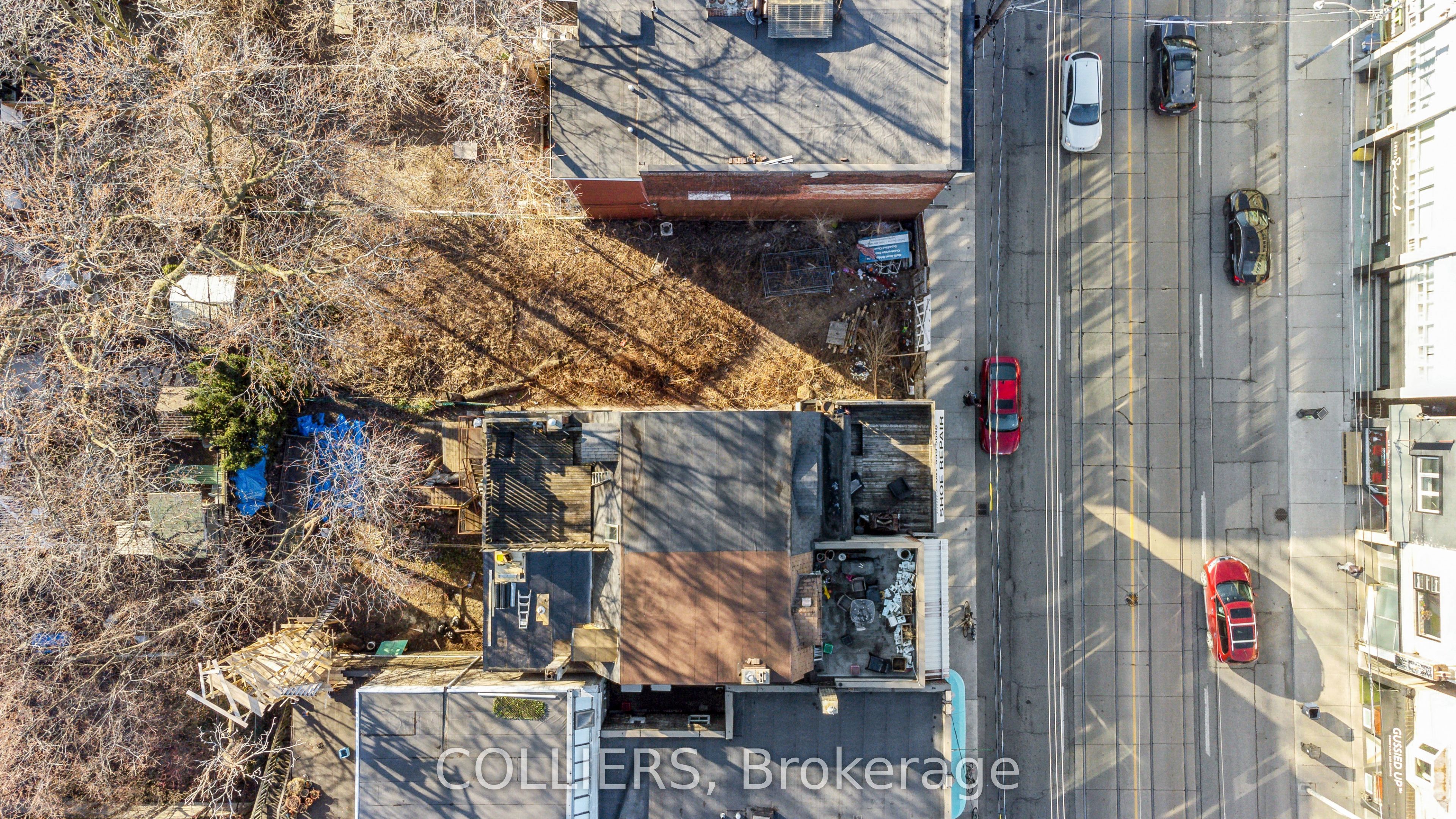 1079 Bathurst Street Property Photo 6